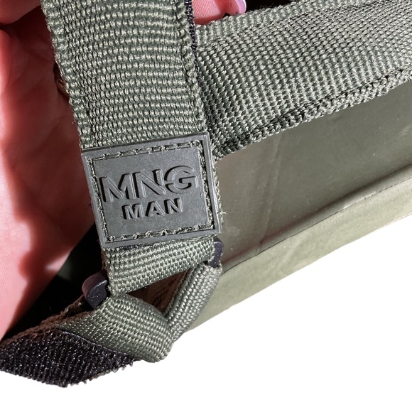 1786- MNG MANGO Army Green Velcro Men’s Sandals size 12 - Picture 6 of 7
